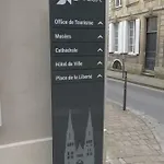 Le 4 *