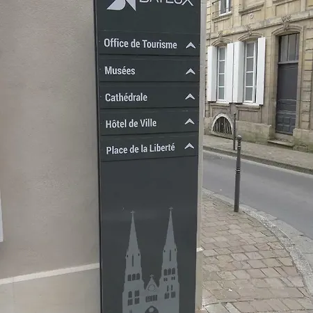 Le 4 *